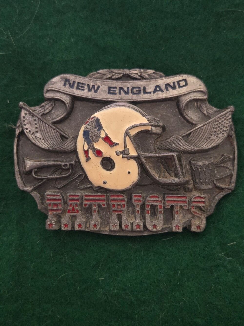 Vintage New England Patriots 1987 Belt Buckle (O-14)